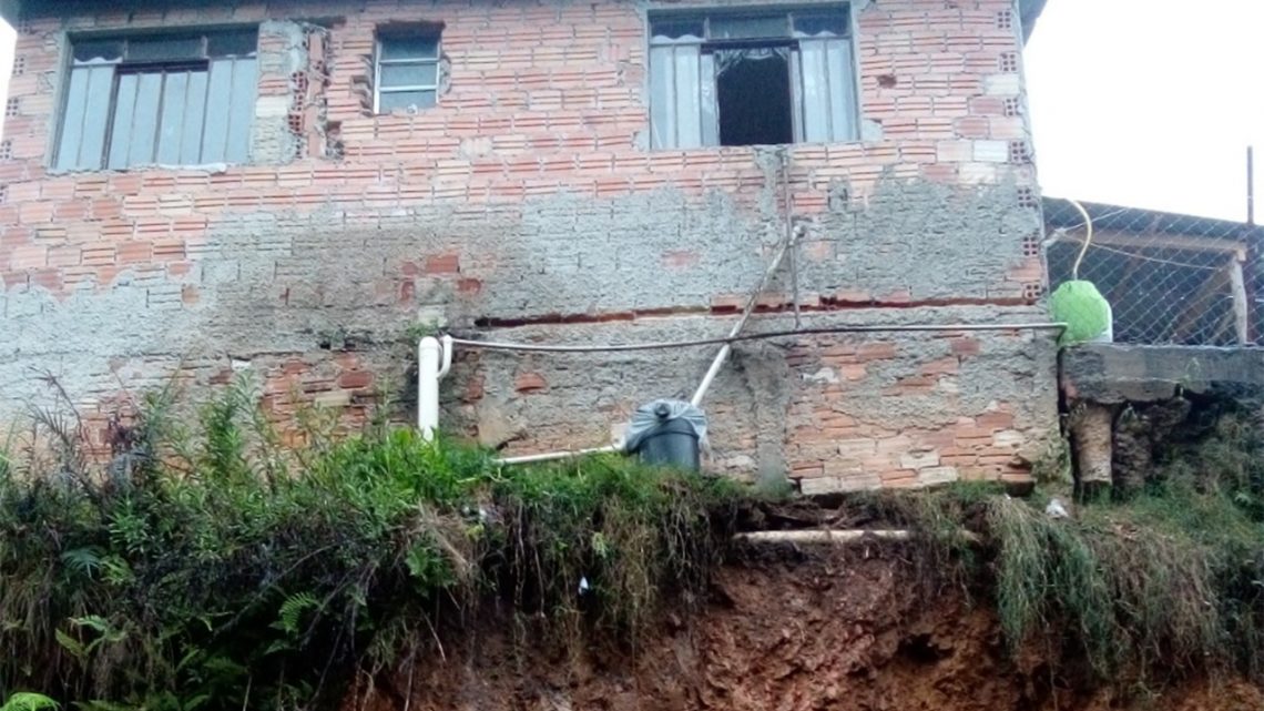 DEFESA CIVIL DE CAMPO LARGO INFORMA SOBRE ALERTAS DE DESLIZAMENTO DE TERRA